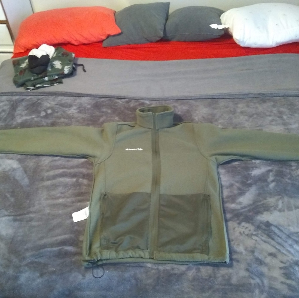 New Columbia sweater